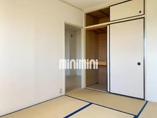 ハイツ園城【4階】の内装