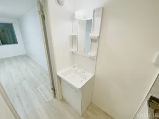 パインヒル18【3階】の内装