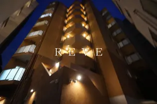 ヴィアーレ四谷【3階】の外観