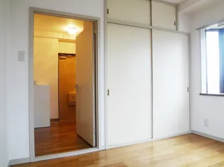 グリーンエール【3階】の居間