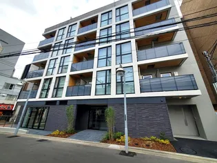 神奈川県横浜市青葉区青葉台2【マンション】の外観