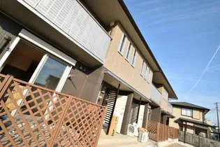 ファミール Bの外観