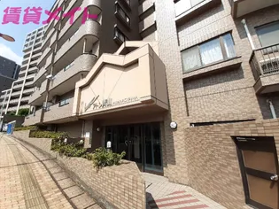 サンマンションアトレ青山【1階】の地図