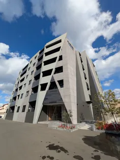 エルグランド春日【4階】の外観