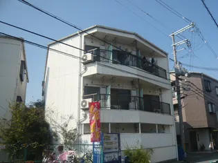 シップス甲斐田の画像