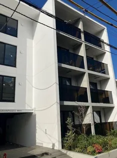 東京都新宿区大久保2【マンション】の外観