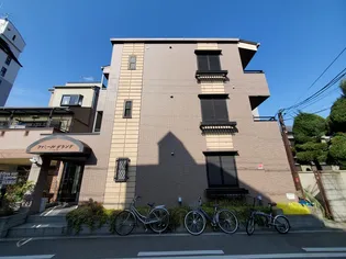 ファミールグランデサウス館【1階】の外観