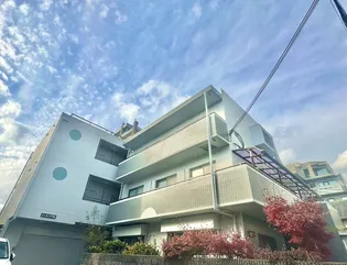 ジュネス芦屋【2階】の外観