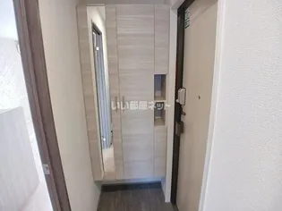 シャルマン・T【3階】の玄関