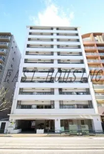 東京都新宿区大京町【マンション】の外観