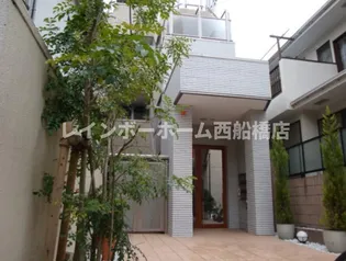 コレージュの画像