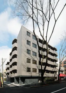 ルーブル明大前【4階】の外観