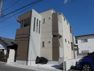 SMILE【2階】の外観