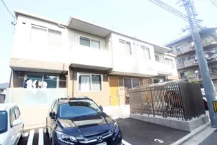 J カルテット【2階】の外観