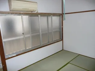 静弘ハイツ【1階】の外観