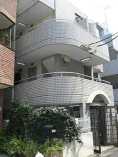 ベルハイツ多摩川【1階】の外観