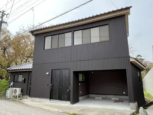 富山県高岡市本丸町【一戸建】の外観