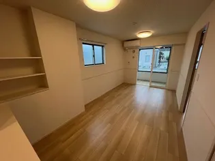 ソレイユルヴァンIII【1階】の間取り