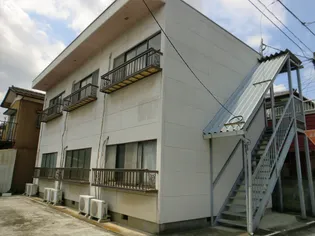 ニューアイランドハイツ【1階】の外観