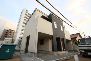 ルミエール大町駅前の画像