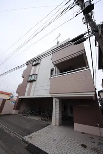 ラヴィエ新宿【3階】の外観