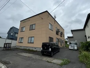 ファミリーハイツ【1階】の外観