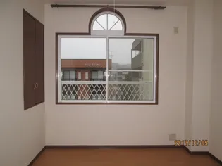 メゾン コロボックル【1階】の居間