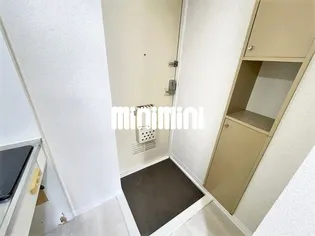 常磐レジデンス【1階】の玄関