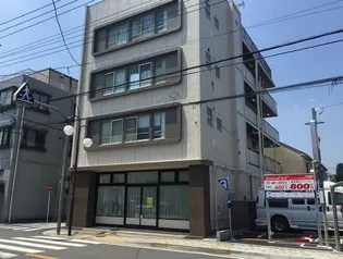 ユーコート国立【4階】の外観