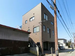 八耀マンション【2階】の外観