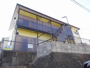ビレッジ青山【2階】の外観