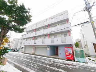アイル【3階】の外観