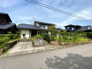 石川県能美市泉台町中【一戸建】の外観