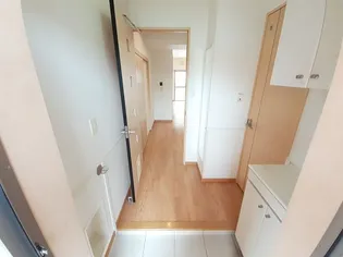 Primrose【1階】の玄関