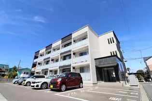 リゾナーレ上近江A棟の画像