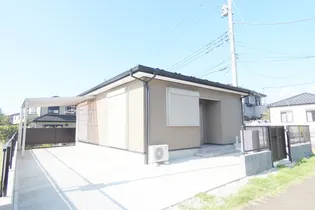 千葉県成田市囲護台【一戸建】の外観