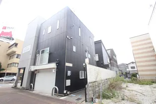 愛知県名古屋市中川区山王3【一戸建】の外観