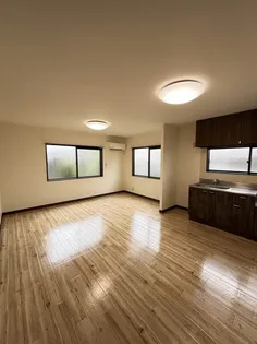 メリーハイム中村 A棟【1階】の居間