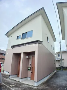 ツインハウス A【1階】の外観