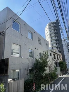 東京都新宿区西新宿4【マンション】の外観