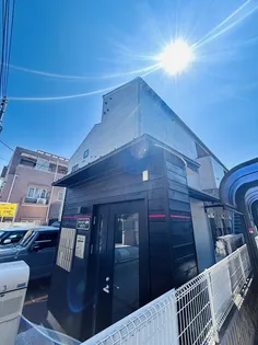 カトルセゾン調布【1階】の外観