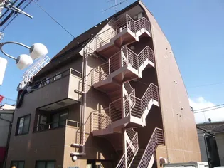 ルージュ駒場【3階】の外観