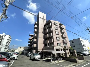 グランドヒルズ不二矢【2階】の外観