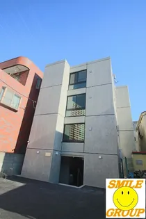 フルエスト市川【1階】の外観