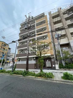 ドゥエリング上新庄【1階】の外観