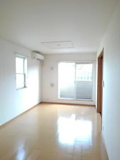 ラブリー・K【2階】の居間