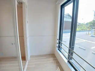 フレアルーチェ日ノ隈II【1階】の内装