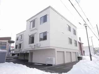 サリータ ウノの画像