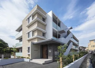 サンシャインヒルズ 1【1階】の外観