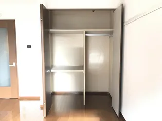 シャーメゾン砂押南【1階】の内装